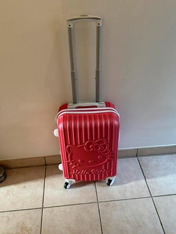 Hallo kitty trolley nieuw( plastiek nog aan) beschikbaar voor biedingen