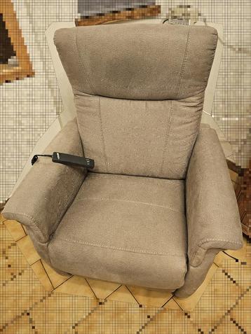 Fauteuil relax électrique médical microfibre comme neuf !! disponible aux enchères