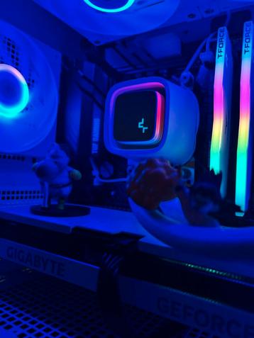 Gaming Pc Setup Full White 4060Ti + 250Hz monitor ! beschikbaar voor biedingen