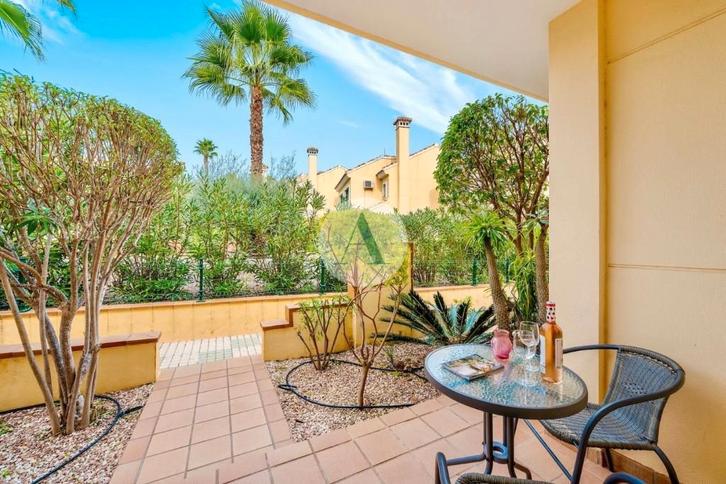 Maison mitoyenne avec terrasses ensoleillées et belle vue, Immo, Étranger, Espagne, Maison d'habitation, Ville