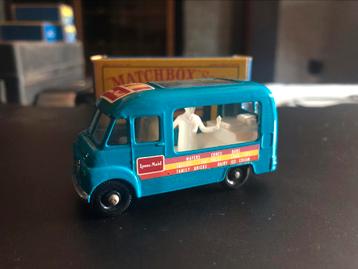 Matchbox 47B Commer “Lyons maid” Ice-cream Van beschikbaar voor biedingen