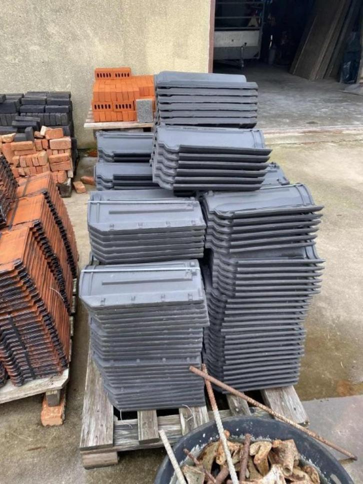 verschillende soorten dakpannen te koop, Doe-het-zelf en Bouw, Dakpannen en Dakbedekking, Nieuw, Dakpannen, Steen of Klei, Zwart
