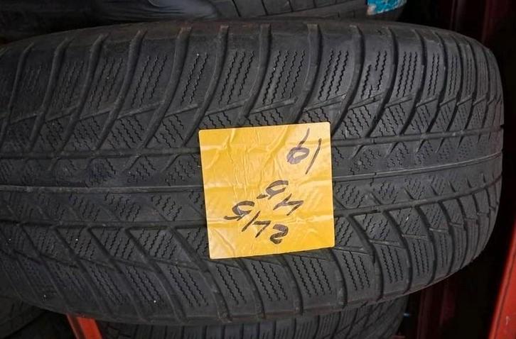 2454519 245/45/19 245/45R19 winter, Auto diversen, Autosport-onderdelen, Zo goed als nieuw, Ophalen