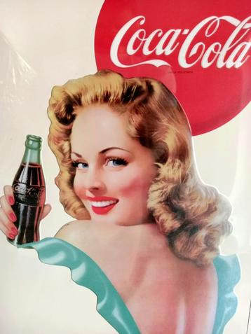 Panneau d'affichage en étain Coca Cola disponible aux enchères