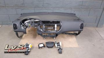 Airbag set + dashboard van een Kia Rio beschikbaar voor biedingen