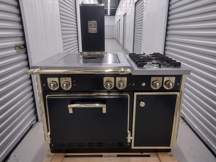 Molteni fornuis, Elektronische apparatuur, Fornuizen, Refurbished, Tussenbouw, Gas, 5 kookzones of meer, 85 tot 90 cm, 60 cm of meer