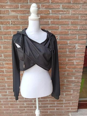 Leuke hoodie - bolero maat XL beschikbaar voor biedingen