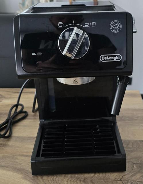 Machine à espresso manuelle  ECP31.21, Elektronische apparatuur, Koffiezetapparaten, Zo goed als nieuw, Gemalen koffie, Koffiepads en cups
