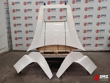 Occ dakspoiler + cabinebovenspoilers L/R MAN beschikbaar voor biedingen