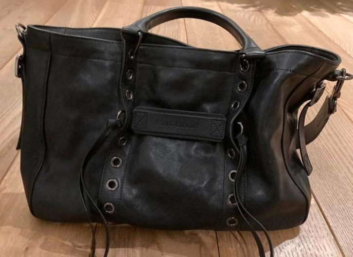 NIEUWE Longchamp 3D Rock tote bag
beperkte uitgave, Handtassen en Accessoires, Tassen | Damestassen, Ophalen of Verzenden