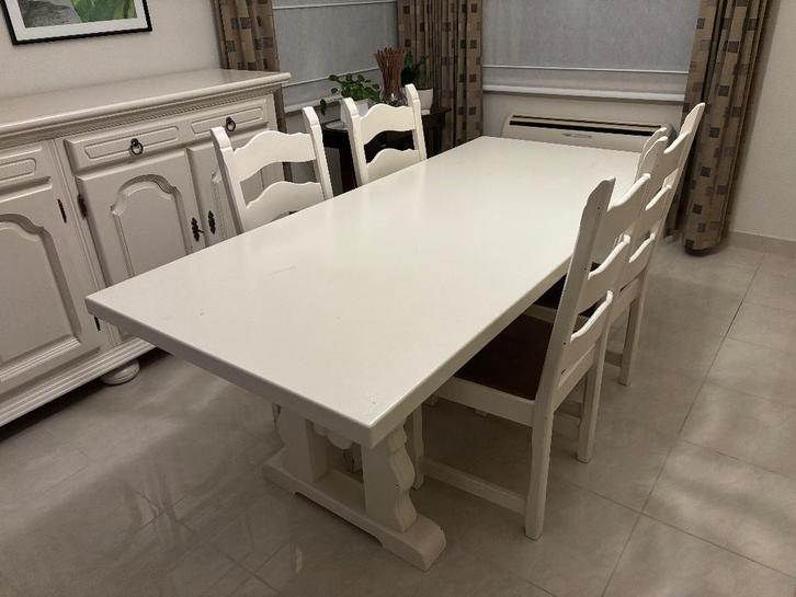 Gratis 6 voleiken stoelen, Huis en Inrichting, Stoelen, Zo goed als nieuw, Vijf, Zes of meer stoelen, Wit, Ophalen