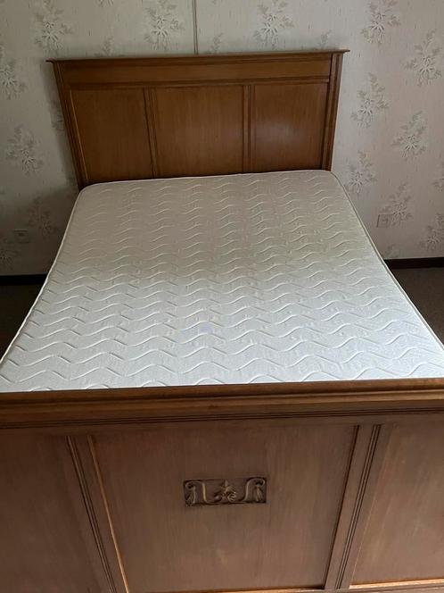 Matras MAG-O-MED 140x200 cm, Huis en Inrichting, Slaapkamer | Matrassen en Bedbodems, Zo goed als nieuw, Matras, Ophalen