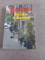 Baantjer het lijk in de bloedsteeg, Ophalen of Verzenden, Zo goed als nieuw