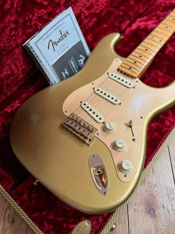 Fender Custom Shop 1954 50th anniversary Gold Strat 