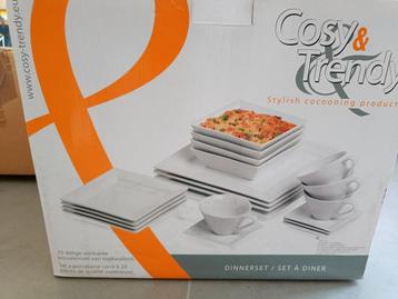Complete 16-delige set servies van Cosy & Trendy, 2 stuks, Enlèvement, Neuf, Service complet