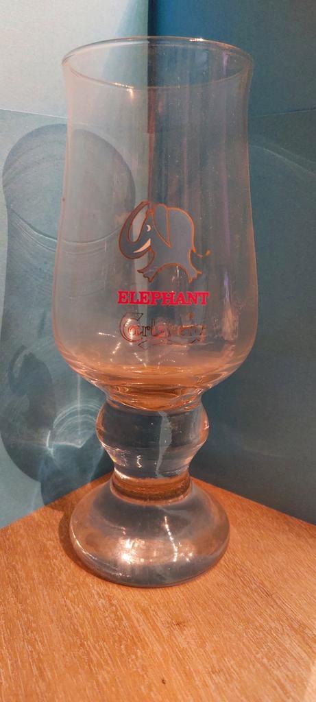 Groot Elephant bierglas  Carlsberg, Verzamelen, Biermerken, Zo goed als nieuw, Glas of Glazen, Overige merken, Ophalen of Verzenden