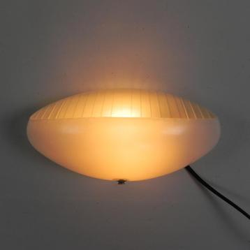 Holophane wandlamp, model Prismopal, AMV1, jaren '60 beschikbaar voor biedingen