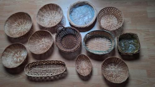 Rieten manden €1/stuk, Huis en Inrichting, Woonaccessoires | Schalen en Manden, Gebruikt, Riet, Ophalen of Verzenden