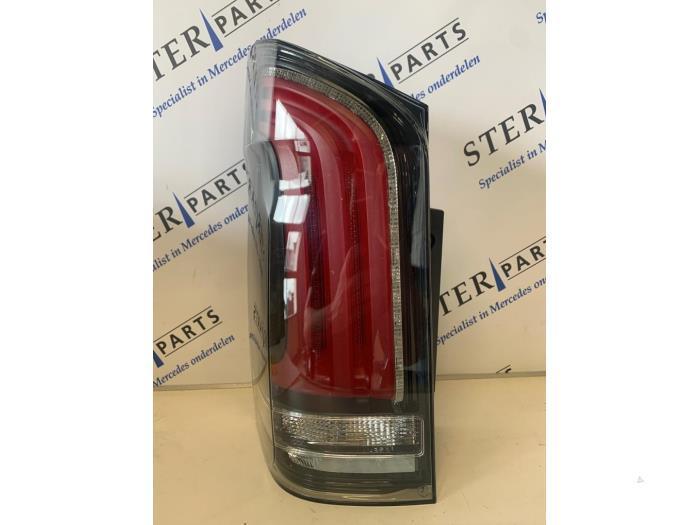 Achterlicht links van een Mercedes Vito, Auto-onderdelen, Verlichting, Mercedes-Benz, Nieuw, 12 maanden garantie, Ophalen of Verzenden
