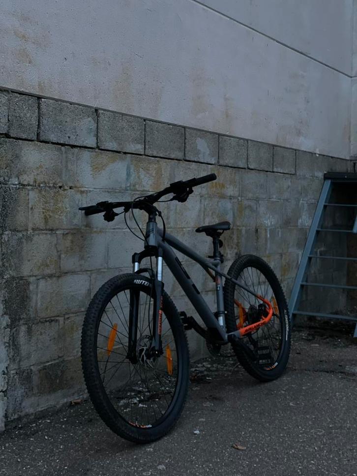 GT avalanche sport, Fietsen en Brommers, Fietsen | Crossfietsen en BMX, Zo goed als nieuw, 24 inch of meer, Ophalen