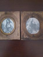 Twee kleine antieke houten lijstjes met oude prent, Ophalen