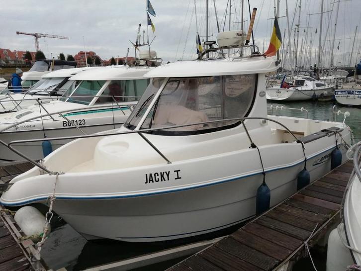 Arvor 210 vissersboot, Watersport en Boten, Vis- en Consoleboten, Gebruikt, 70 pk of meer, 6 meter of meer, Diesel, Binnenboordmotor