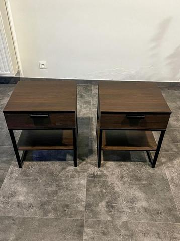 Paar Ikea donkerbruine nachtkastjes beschikbaar voor biedingen