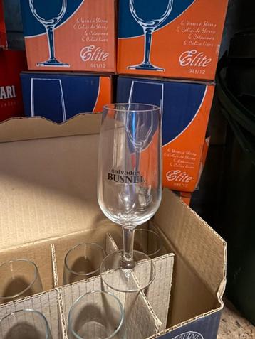 Calvados glazen beschikbaar voor biedingen