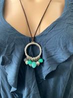 Joli collier avec anneau, perles et cordon simili cuir NEUF, Bijoux, Sacs & Beauté, Colliers, Avec pendentif, Vert, Autres matériaux