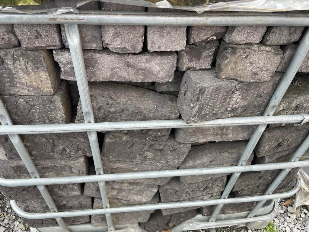 Angora-stenen, Ophalen, Nieuw