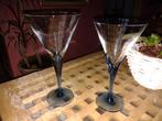 2 verres en cristal sur pied, Collections, Verres & Petits Verres, Comme neuf, Enlèvement ou Envoi