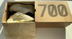Adidas Yeezy 700 Blanc, Baskets, Enlèvement ou Envoi, Blanc, Adidas