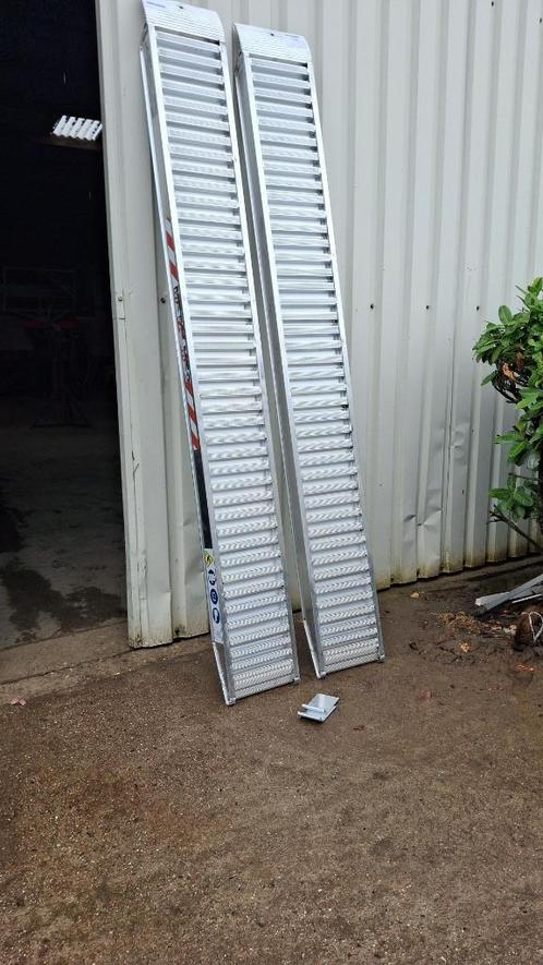 Alluminium oprijplaten tot 4500kg. 3m x 36cm. 600 euro voor, Auto diversen, Aanhangwagen-onderdelen, Nieuw, Ophalen