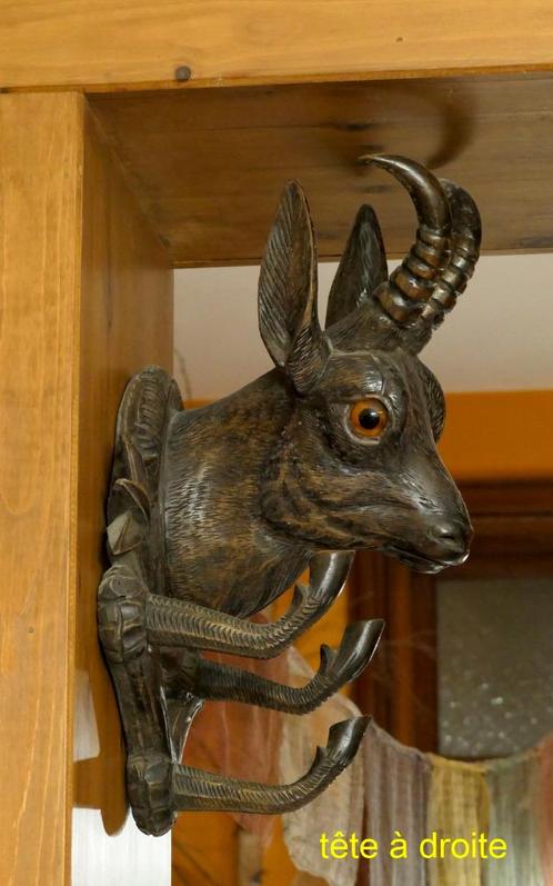 art-antiquité_sculpture bois_86_sculptures têtes de chamois, Antiek en Kunst, Kunst | Beelden en Houtsnijwerken, Ophalen of Verzenden