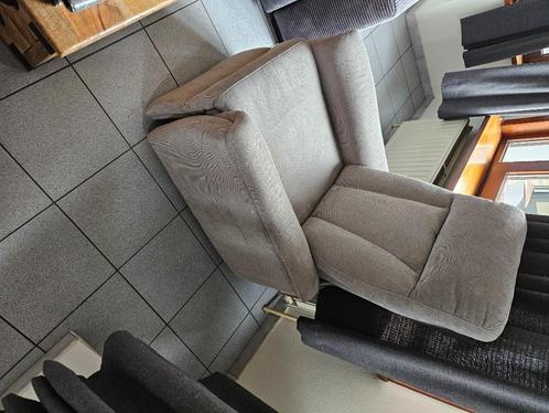 ELEKTRISCHE RELAX ZETEL, Huis en Inrichting, Fauteuils, Zo goed als nieuw, Stof, Ophalen
