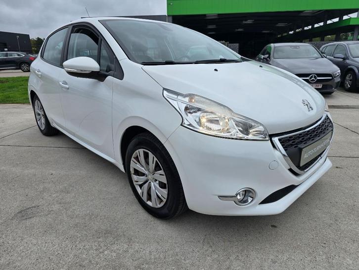 Peugeot 208 1.2 Puretech 2014 Airco, Navi + Garantie, Auto's, Peugeot, Bedrijf, Te koop, ABS, Airbags, Airconditioning, Bluetooth