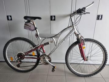 mountainbike beschikbaar voor biedingen