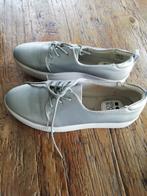 Zilveren sneaker, Dansschoenen, Ophalen of Verzenden, Grijs, Gedragen