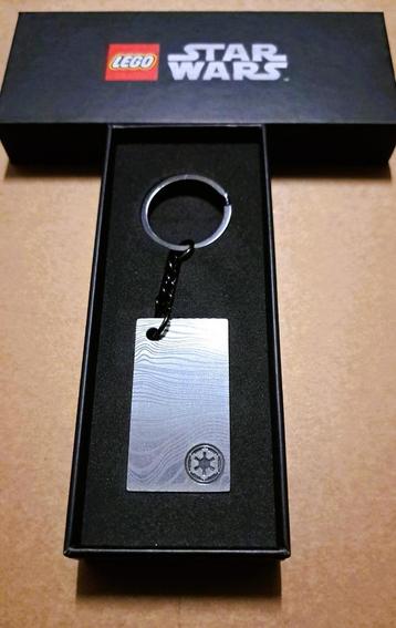 LEGO 5007403 The Mandalorian Beskar Key Chain beschikbaar voor biedingen