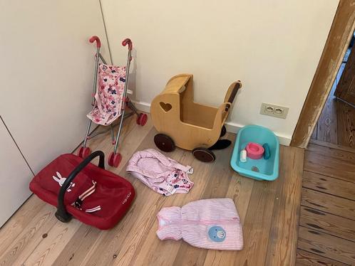 Poppenbuggy, maxicosi, slaapzak, draagzak, houten wagen, bad, Enfants & Bébés, Jouets | Poupées, Utilisé, Baby Pop, Enlèvement