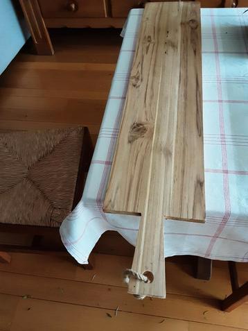 Houten aperitiefplank. Lengte 1 meter, breedte 20 cm. beschikbaar voor biedingen