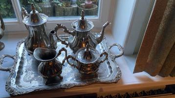 Antiek koffie- en thee servies 