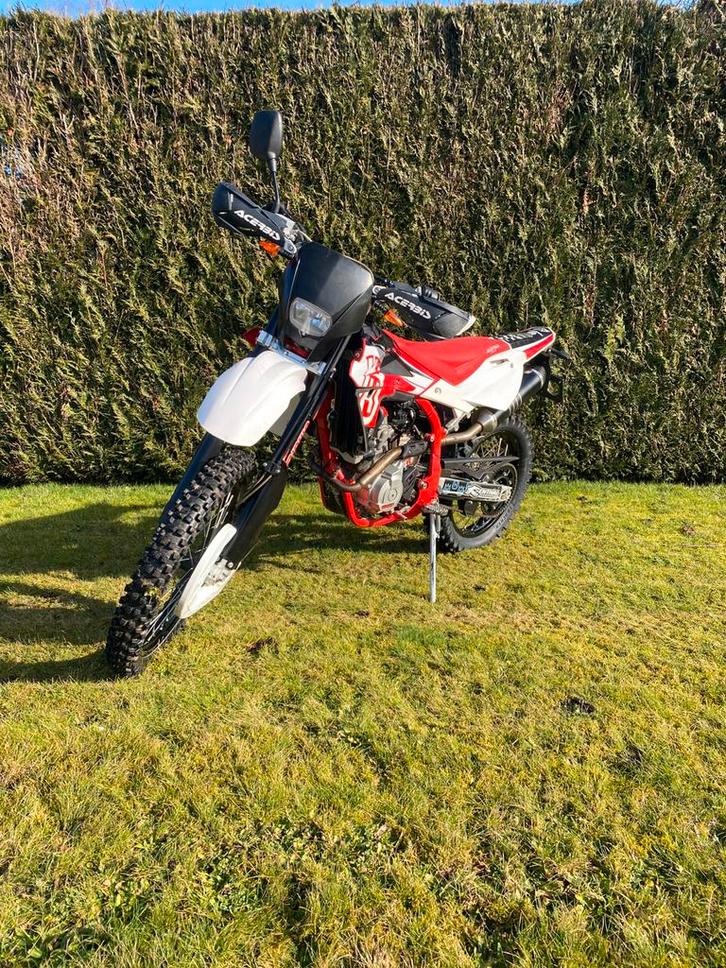 Swm Enduro 125 (11kw A1), Motoren, Motoren | Husqvarna, Particulier, Enduro, 11 kW of minder, 1 cilinder, Minimaal motorrijbewijs A1