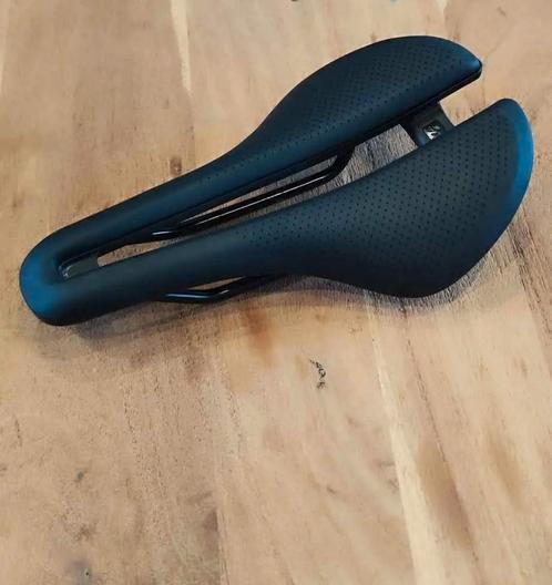 Bontrager Aeolus elite-stoel, Fietsen en Brommers, Fietsonderdelen, Zo goed als nieuw, Zadel, Ophalen of Verzenden