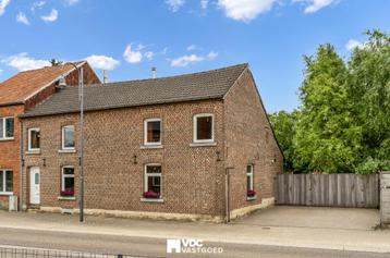 Charmante woning op perceel van 14a70ca! beschikbaar voor biedingen