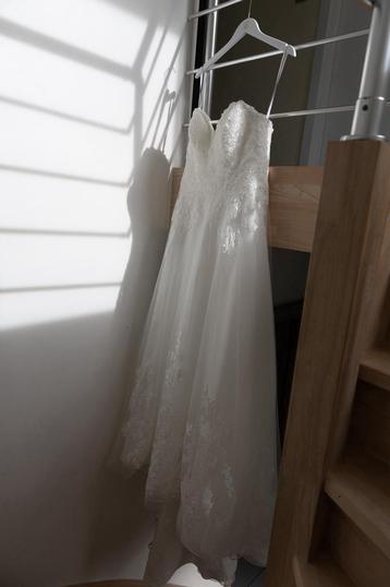 Trouwkleed te koop vanuit WED2B beschikbaar voor biedingen