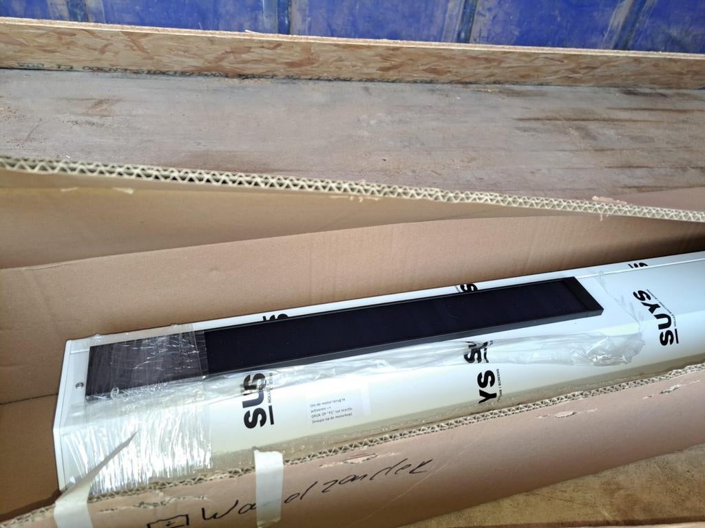 Nieuwe rolluiken 2 stuks, Doe-het-zelf en Bouw, Rolluiken, Ophalen