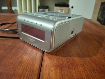 CD speler combo wekkerradio beschikbaar voor biedingen