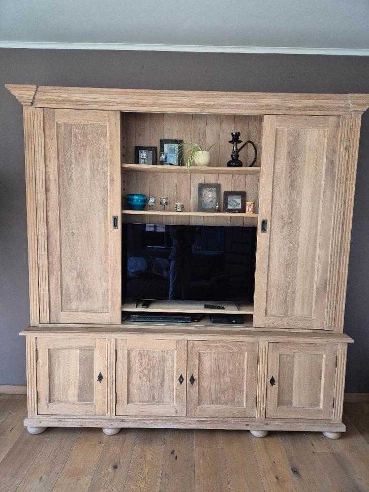Kast woonkamer massief eik Het Molenhuis, Huis en Inrichting, Kasten | Buffetkasten, Zo goed als nieuw, 200 cm of meer, 200 cm of meer