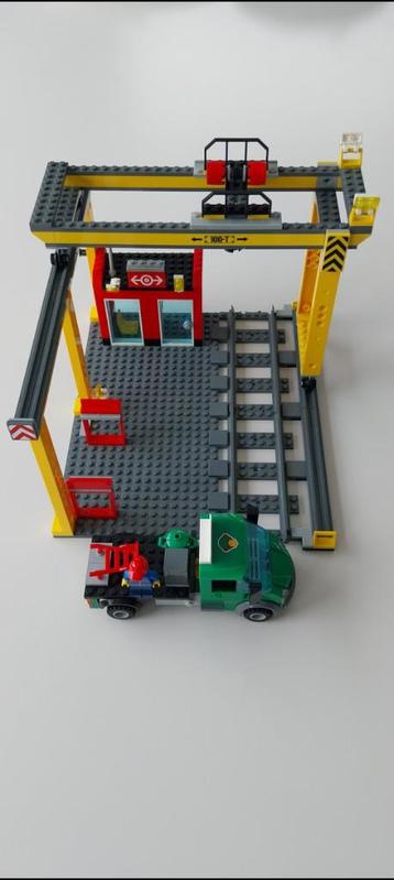 Lego 60052 trein: geel laadstation + truck + sporenset  beschikbaar voor biedingen